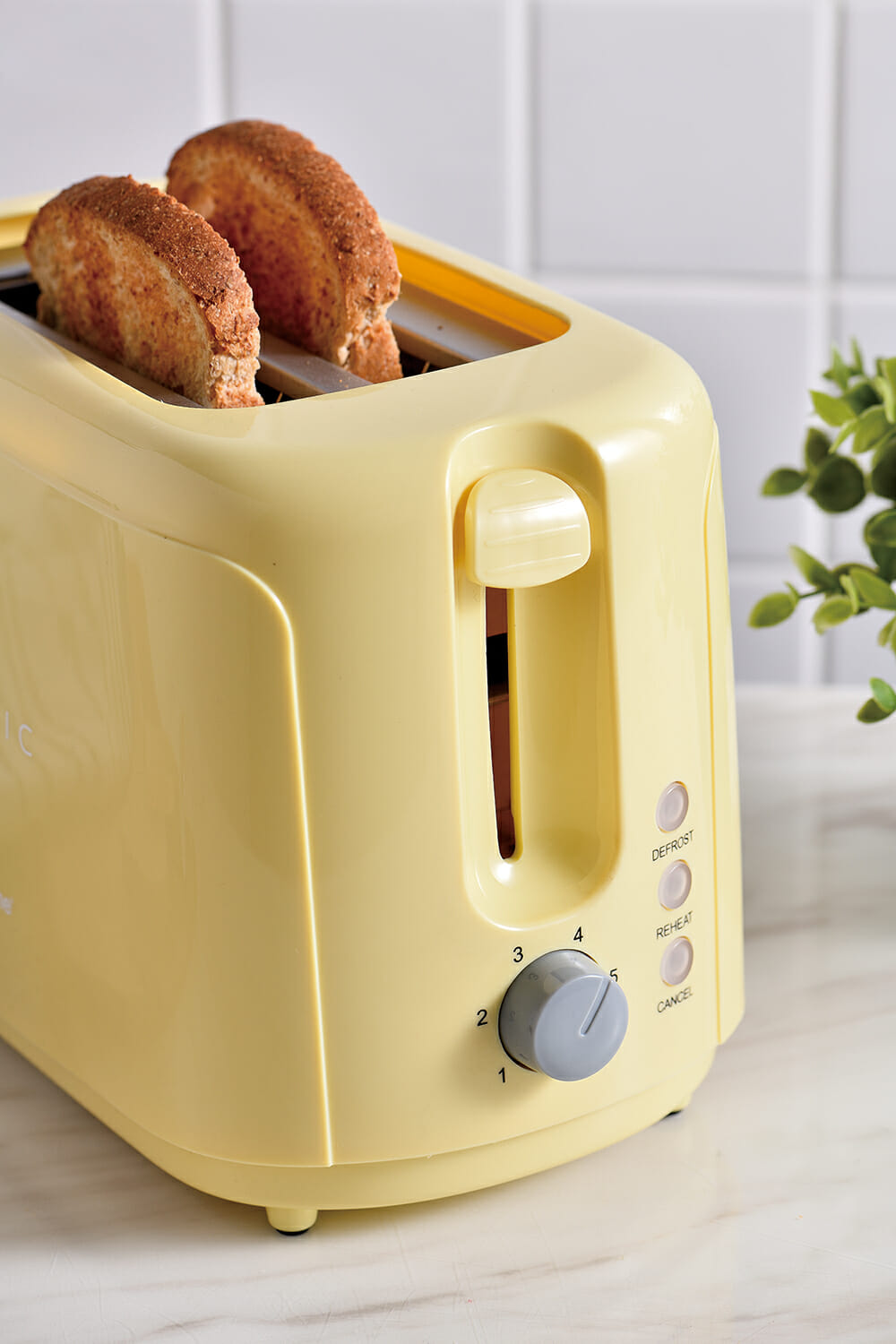Bergner 2 Slice Pop-up Yellow Bread Toaster